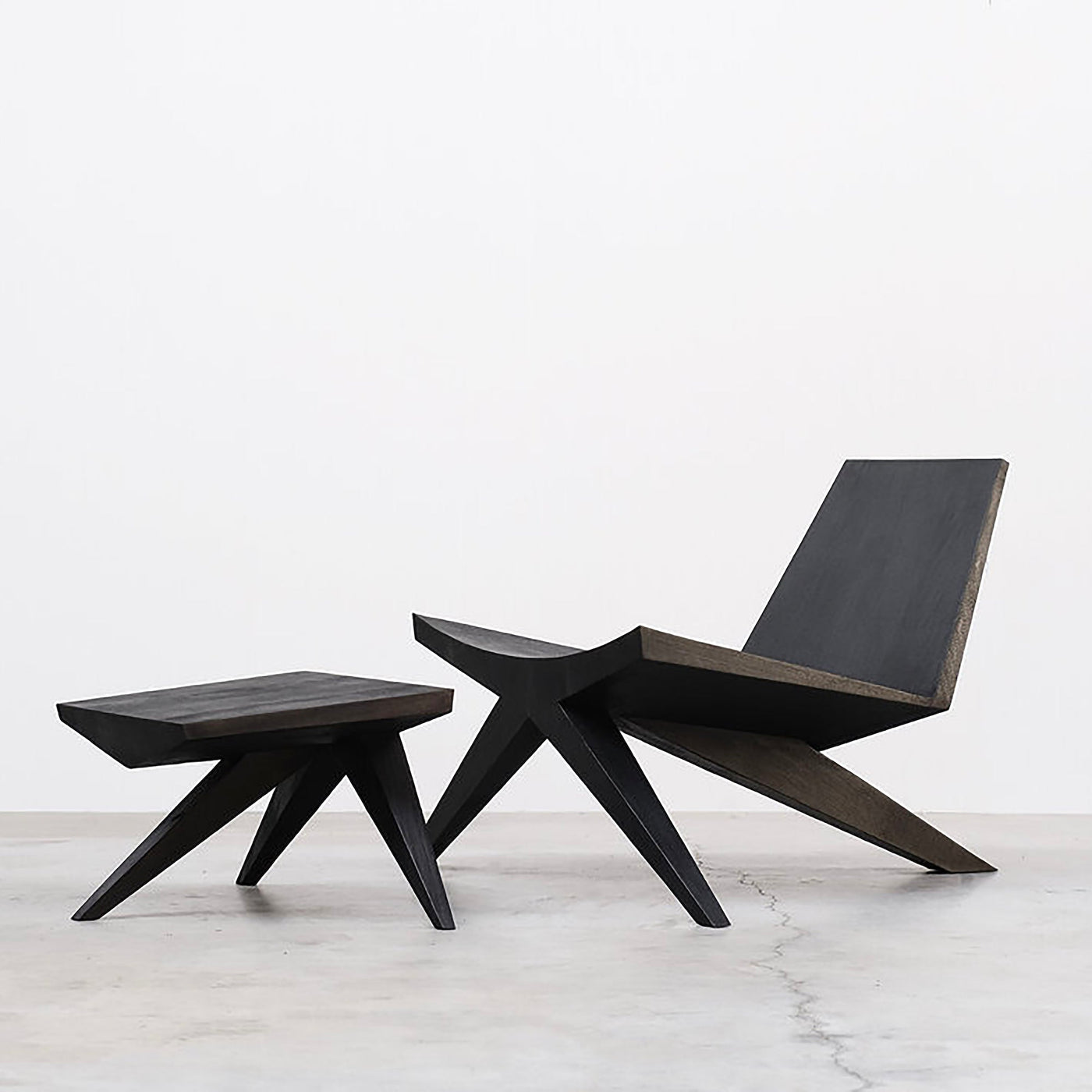 V-Easy Chair