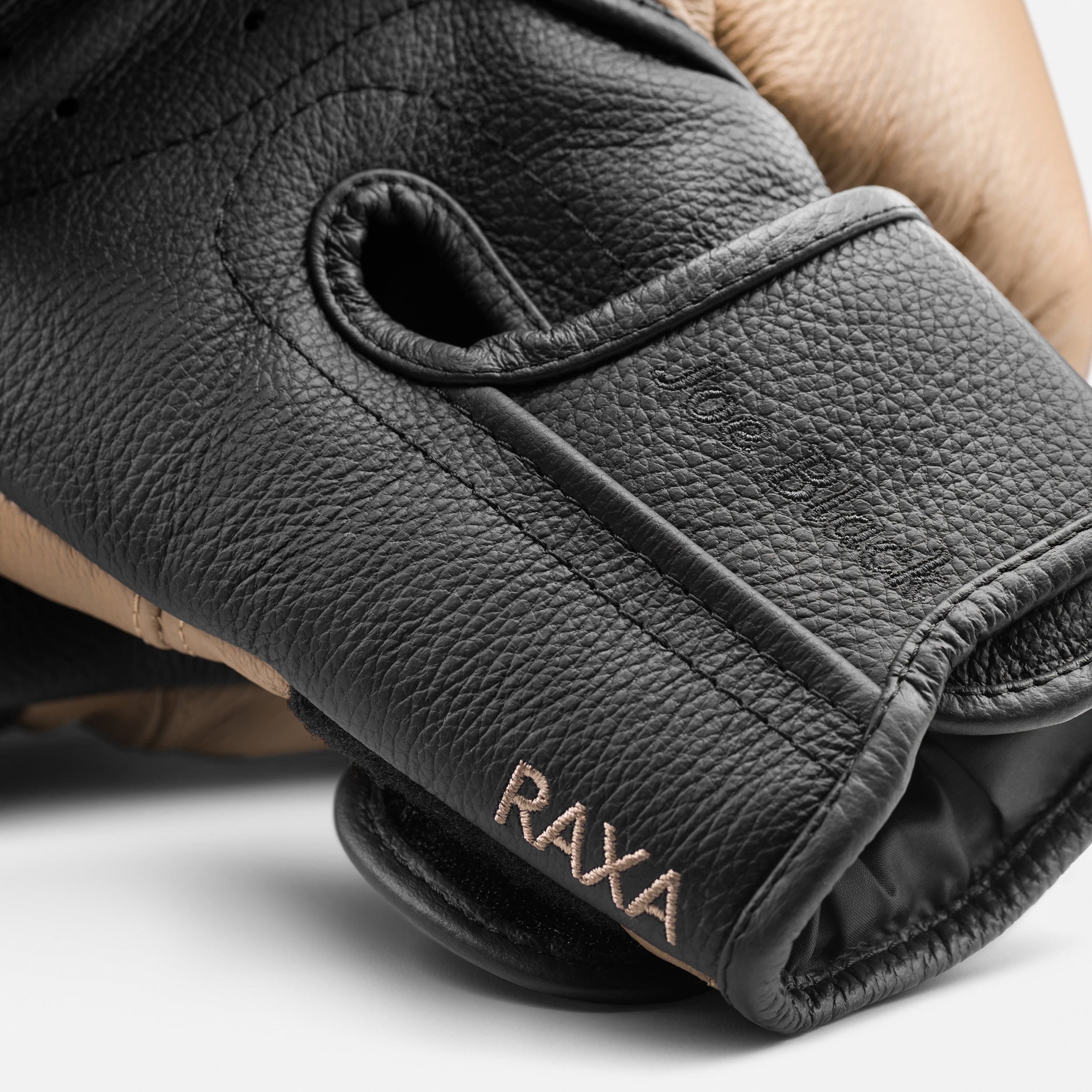 Raxa Boxing Gloves by Pent Fitness | Modern Relik