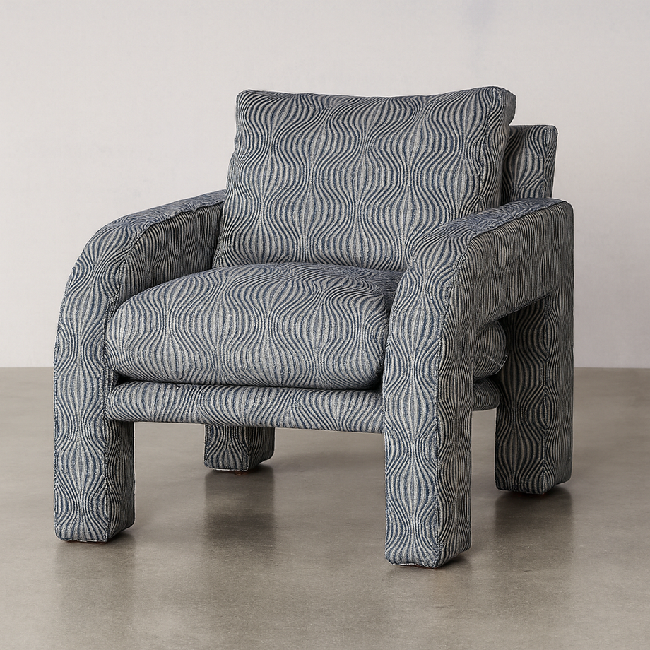 Alta Club Chair