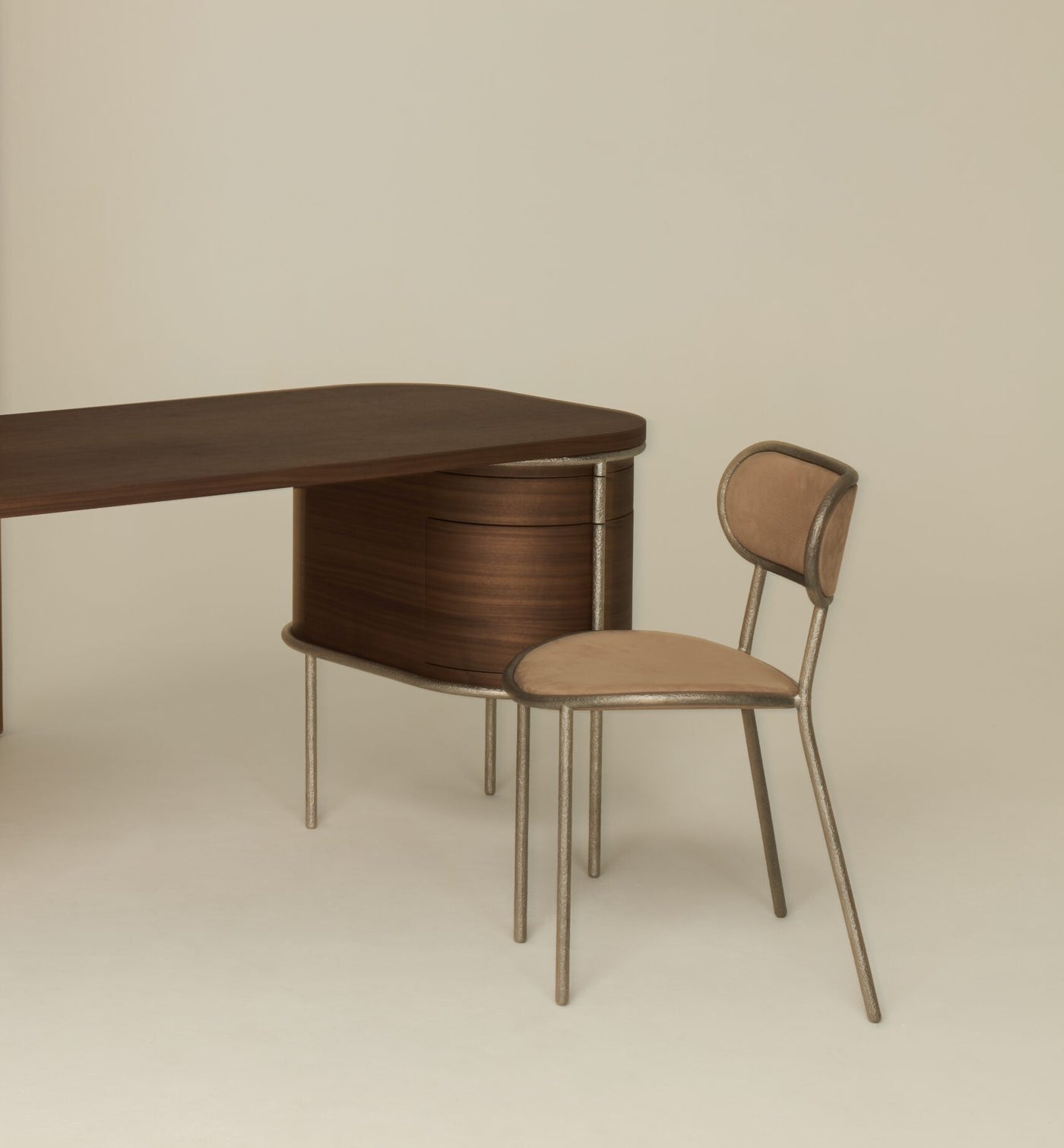Jef Desk, Walnut