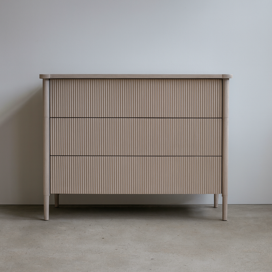 Gallant Chest