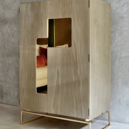 Giorgio Cabinet