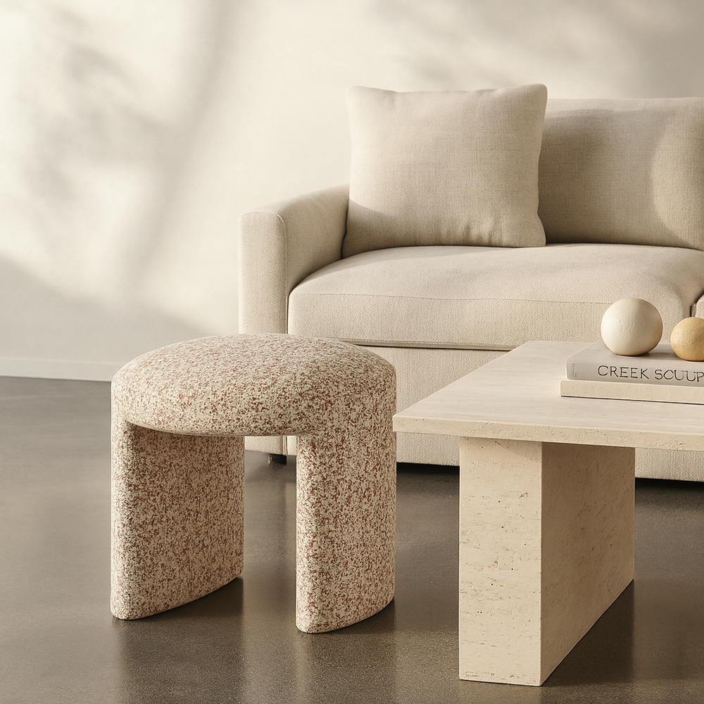 Mia Stool