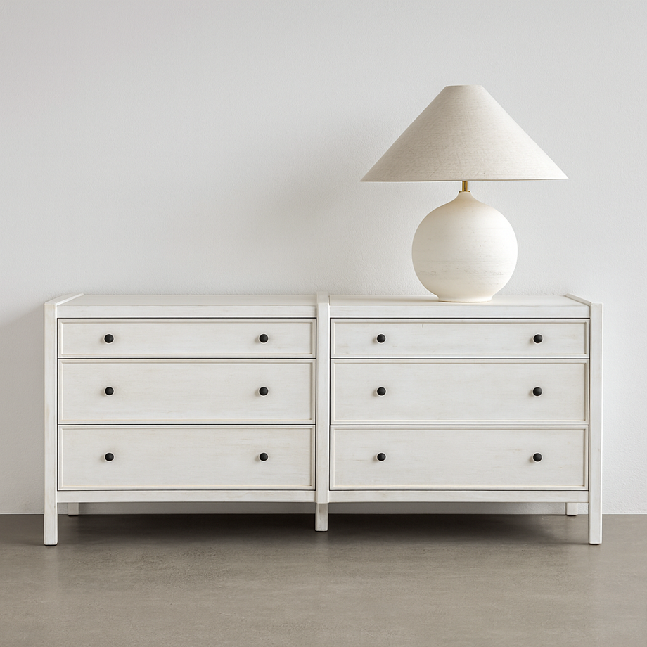 Moro Chest