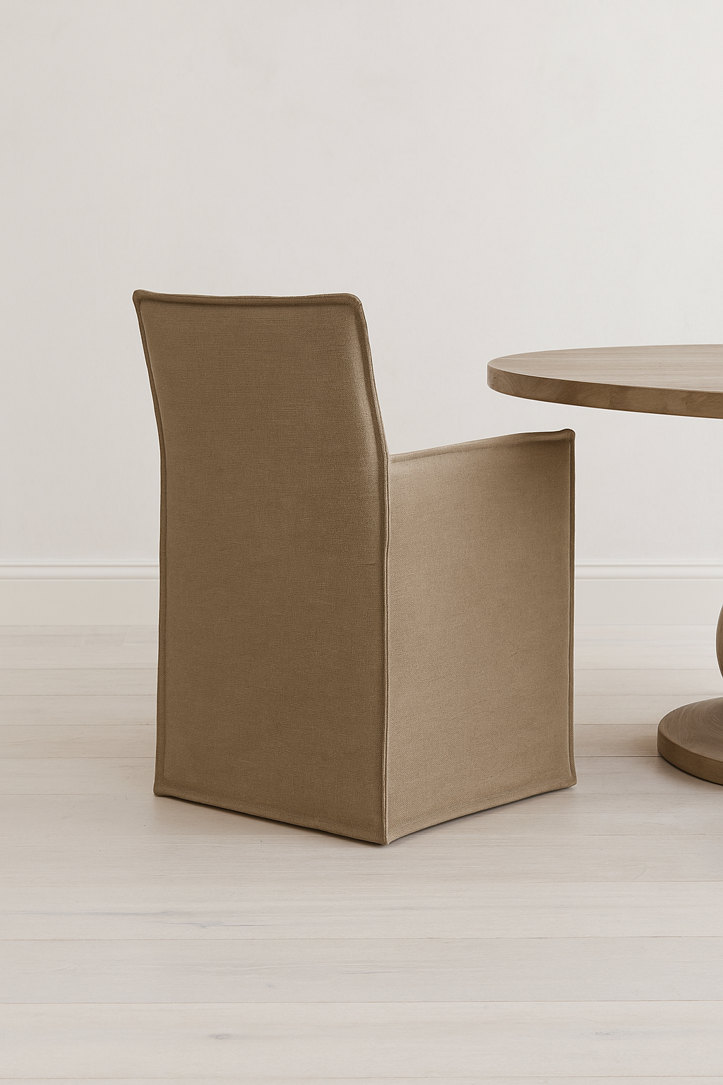 Sik Arm Chair
