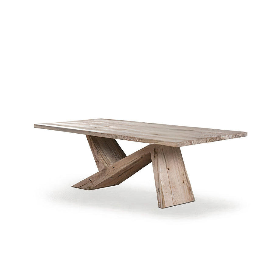 Ebba Dining Table