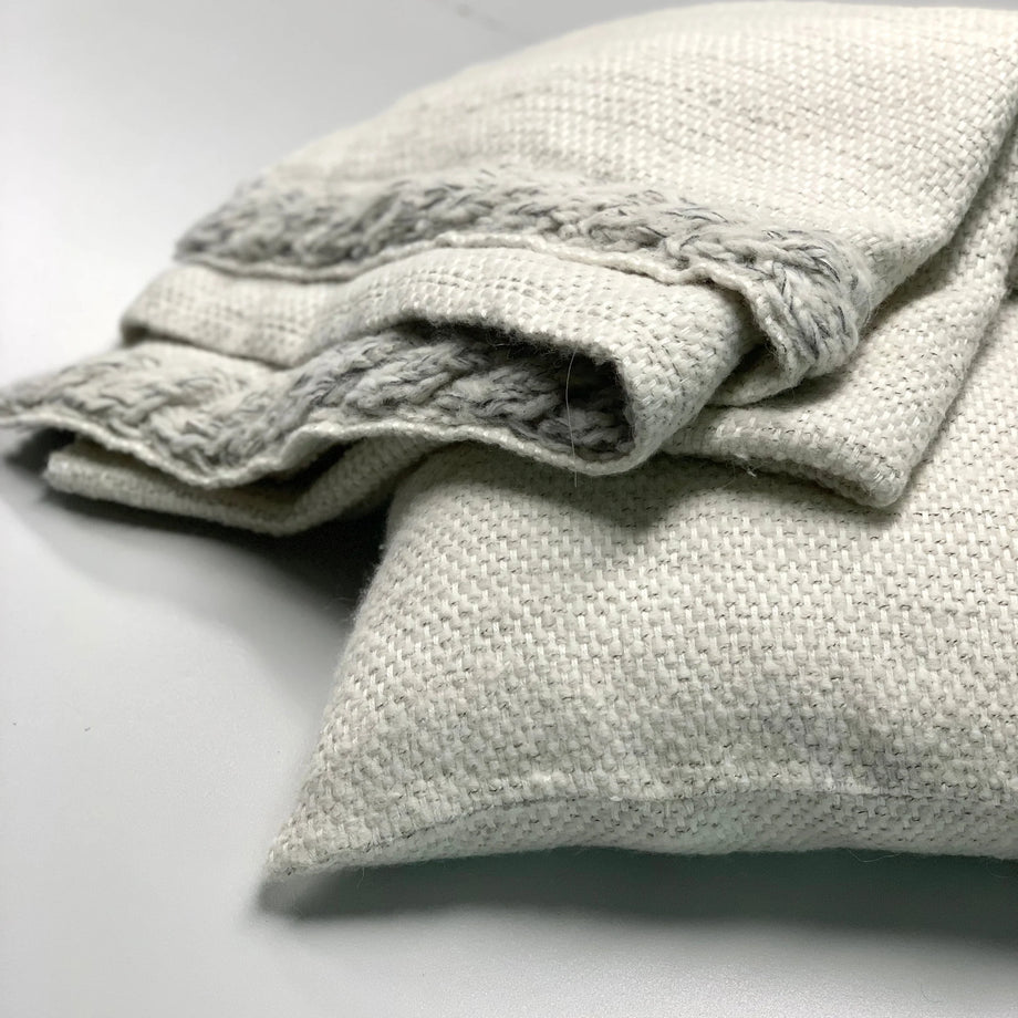 Place Cashmere-Linen-Wool Throw