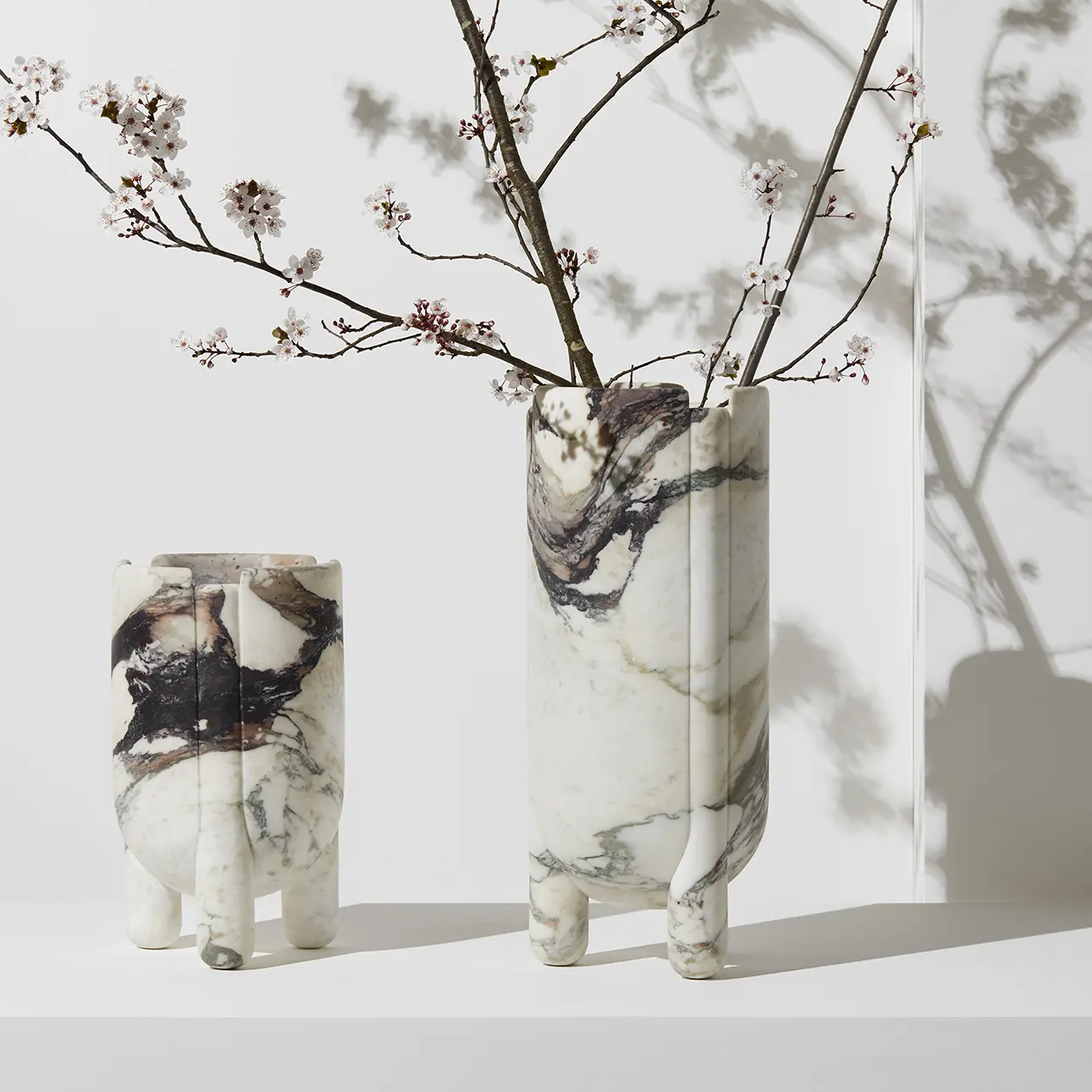 Han V, Vase by Collection Particuliere | Modern Relik